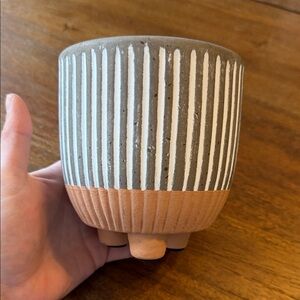 ☀️3/$20 Striped Gray and Tan Ceramic Planter